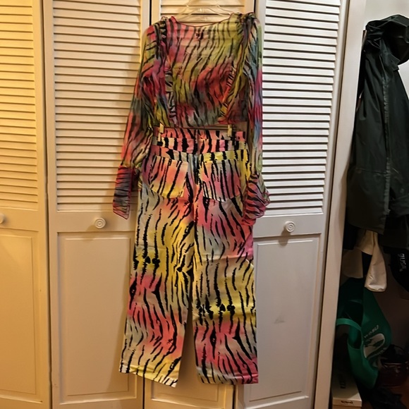 NWT Generation Kiss Wrap Around and Feral Tie Dye Jeans Size L - Picture 5 of 7